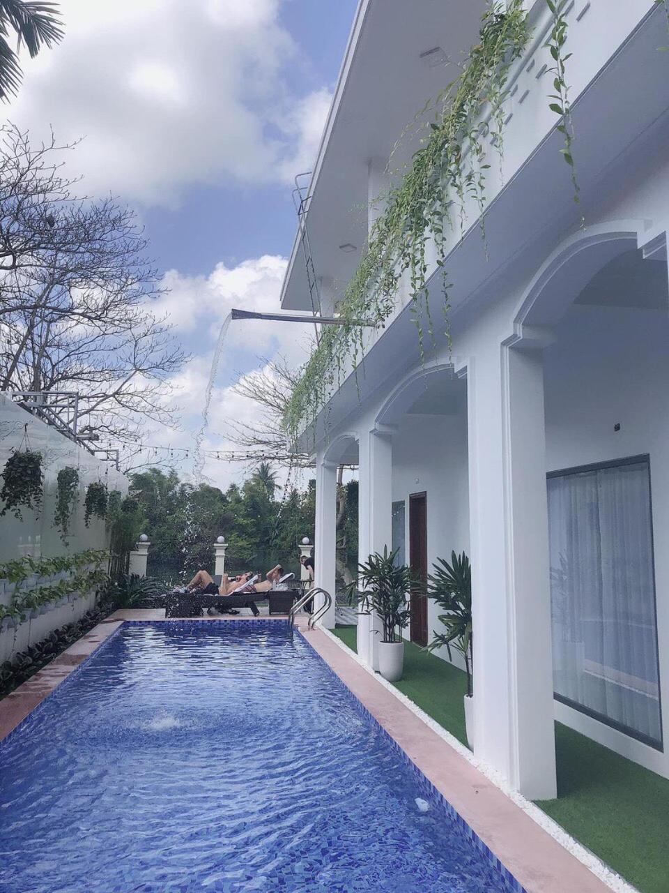 Avon Hotel Hue Exterior photo